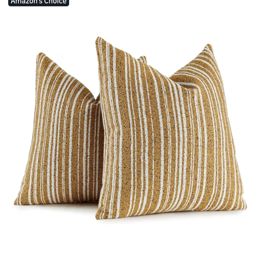 Pack of 2 Textured 18x18 Boucle Throw Accent Pillow Covers Nugget Gold New - Picture 2 of 5